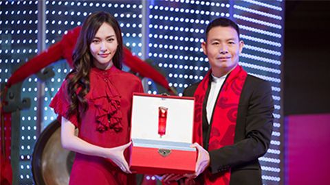 中国美正当红，ebet视讯A股上市，引领新时代
